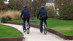 Police municipale à vélo