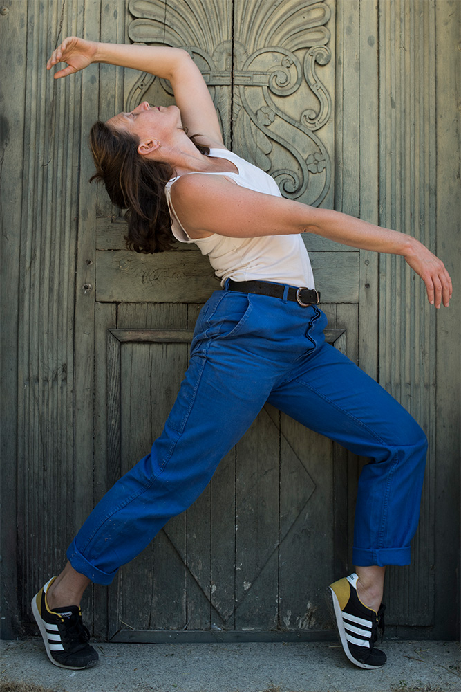 Découvrir : SURGIR D’ENTRE LES MURS (SVAH)