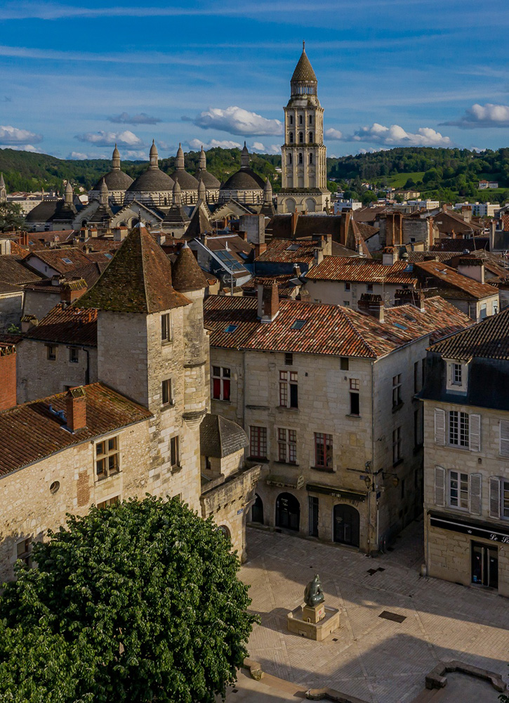 Découvrir : DU PRÉSENT AU PASSÉ (SVAH)